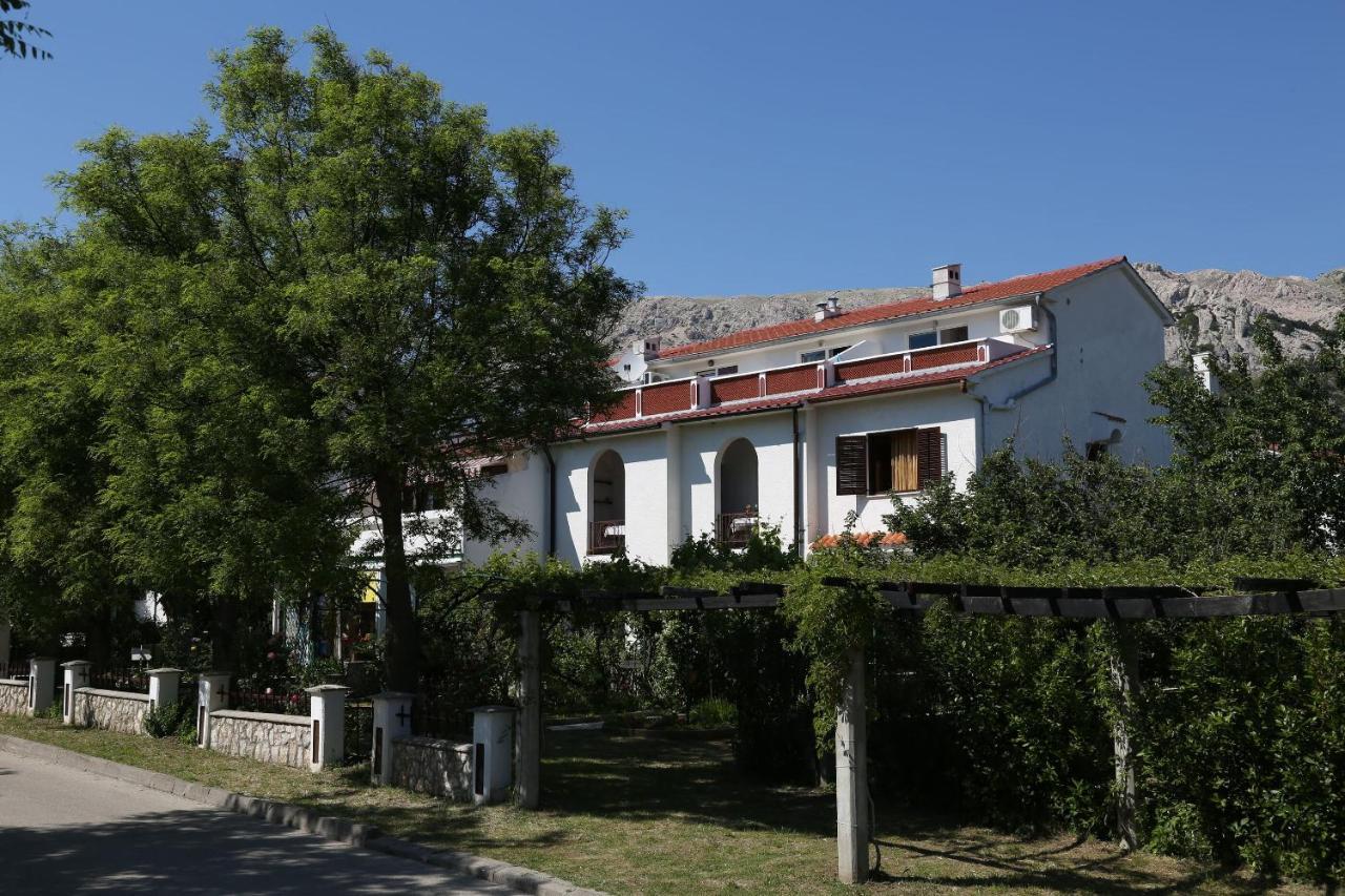 Apartments Fam Tomasic Башка Экстерьер фото