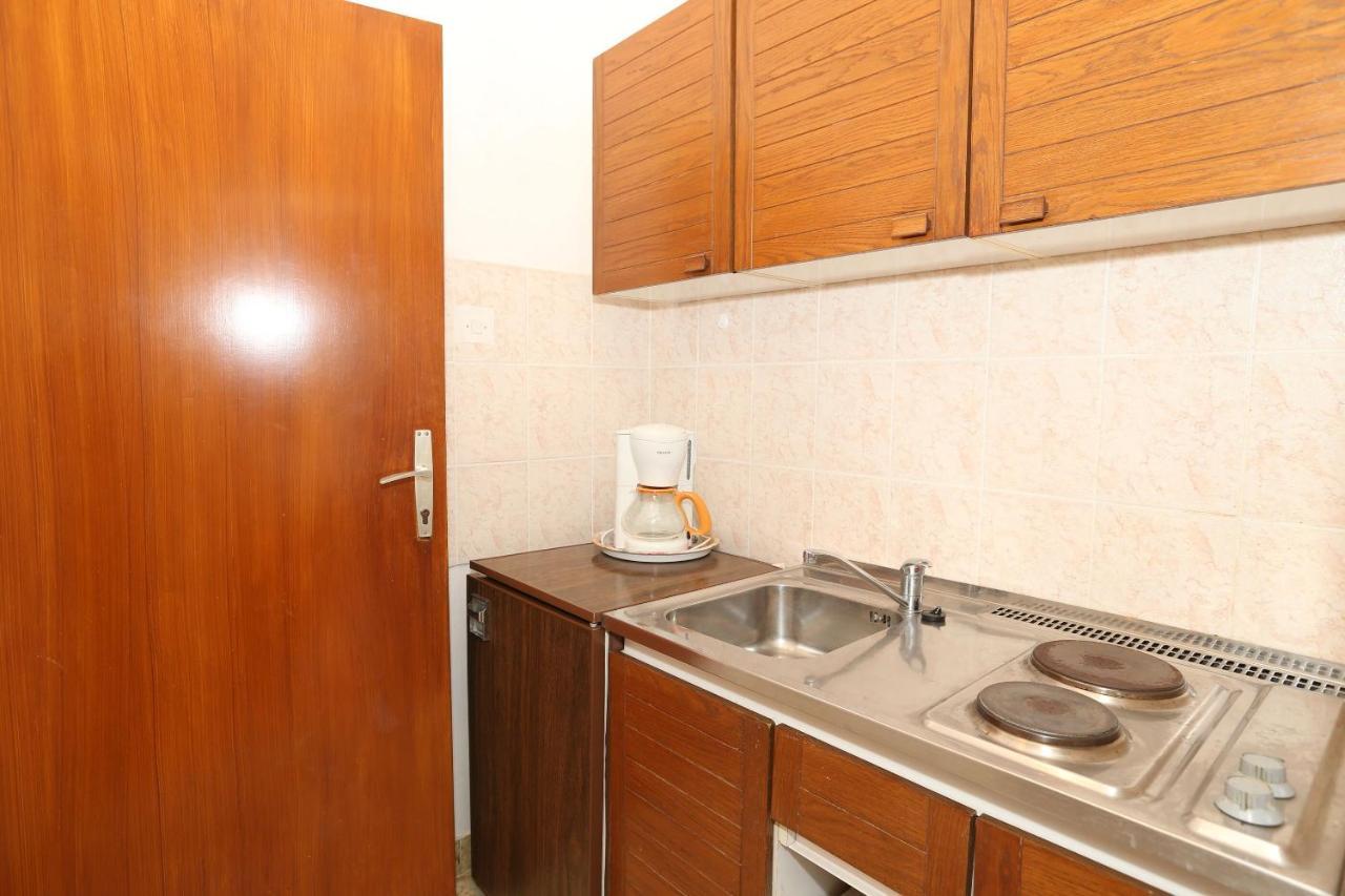 Apartments Fam Tomasic Башка Экстерьер фото
