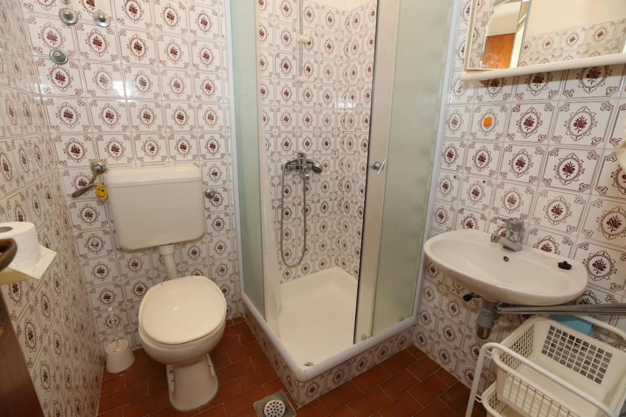 Apartments Fam Tomasic Башка Экстерьер фото
