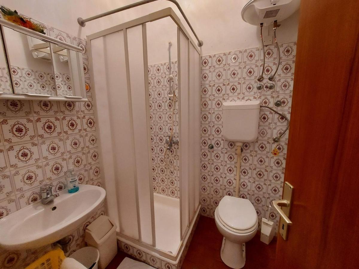 Apartments Fam Tomasic Башка Экстерьер фото